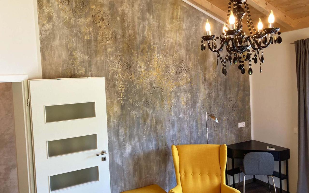 Ts Apartments เทราน์ชไตน์ ภายนอก รูปภาพ